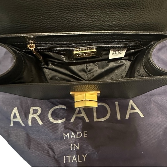 Arcadia Trapeze Pebble Leather Compact Grab Handbag Black NWT - Picture 14 of 15